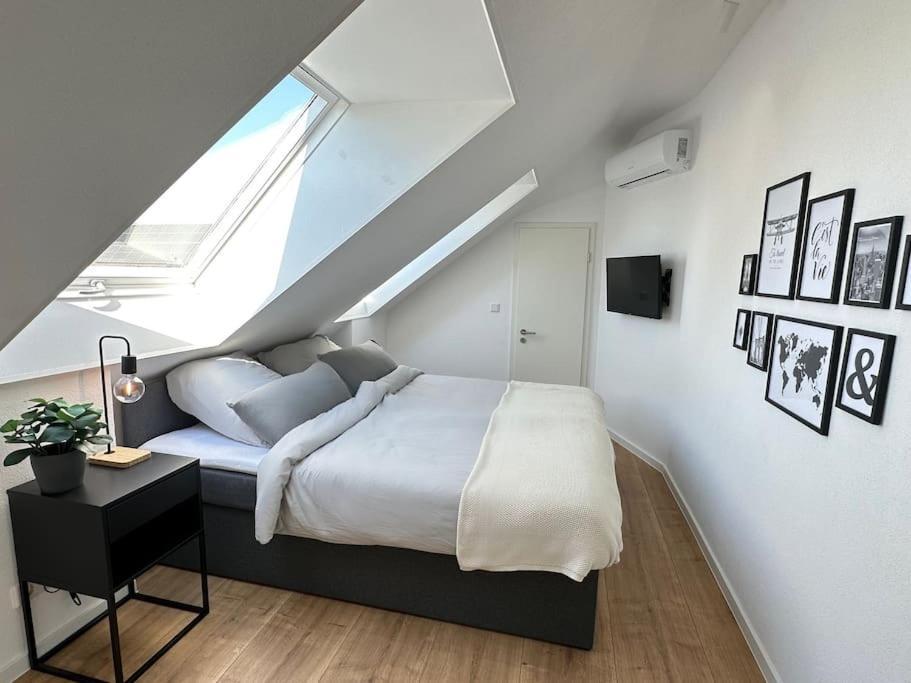 Stylisches Apartment In Zentraler Lage - Mit Klima Карлсруе Екстер'єр фото